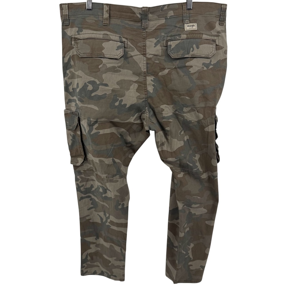 Wrangler Cargo Pants Mens 44x30 Green Camo Five Star Premium Regular Taper NWT - Picture 2 of 12